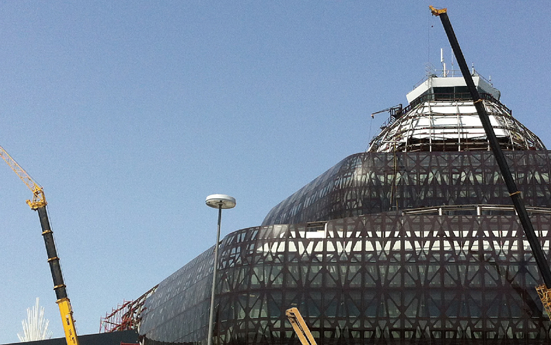 起重機(jī)助力阿塞拜疆巴庫國際機(jī)場改造項(xiàng)目