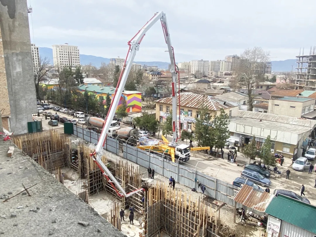 筑夢“藍?！保⌒旃け密嚒叭Ψ邸敝衼?！