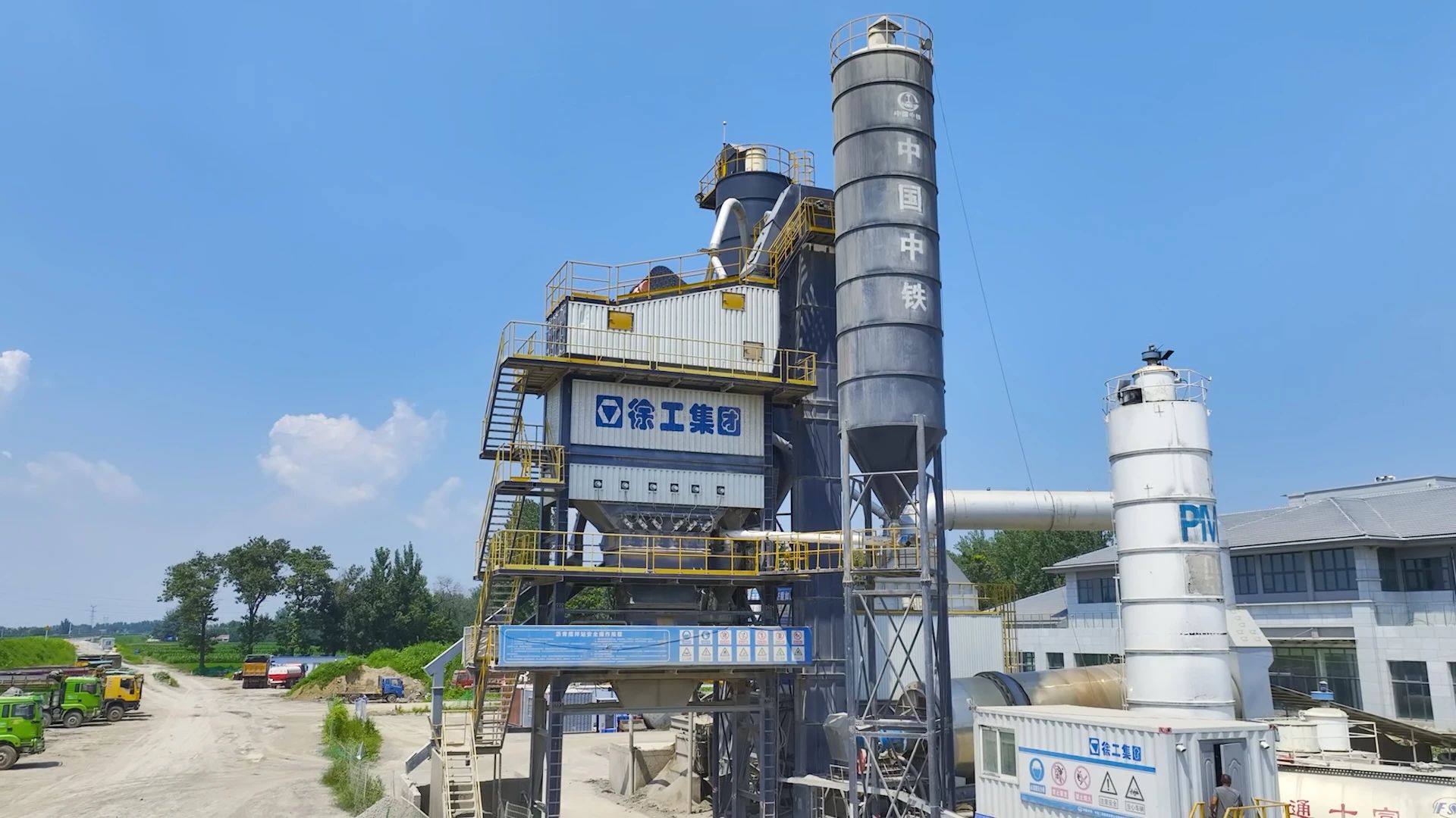 5000型！助力河南高速建設(shè)！