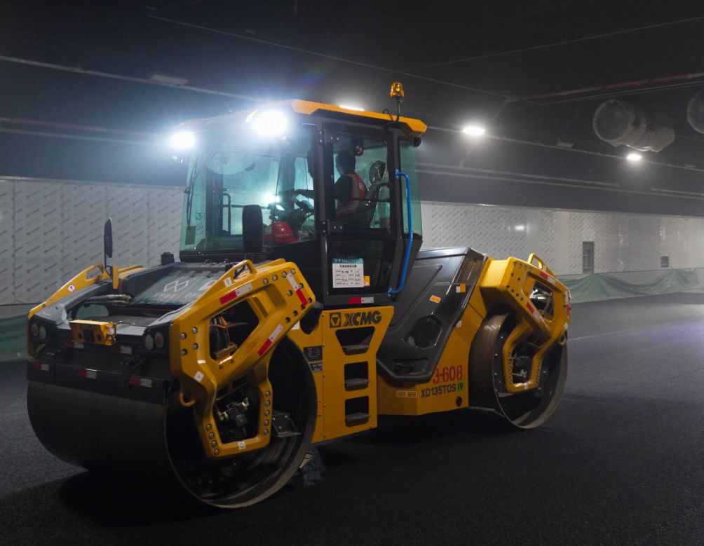 粵港澳大灣區(qū)，徐工道路機(jī)械現(xiàn)身又一超級(jí)工程