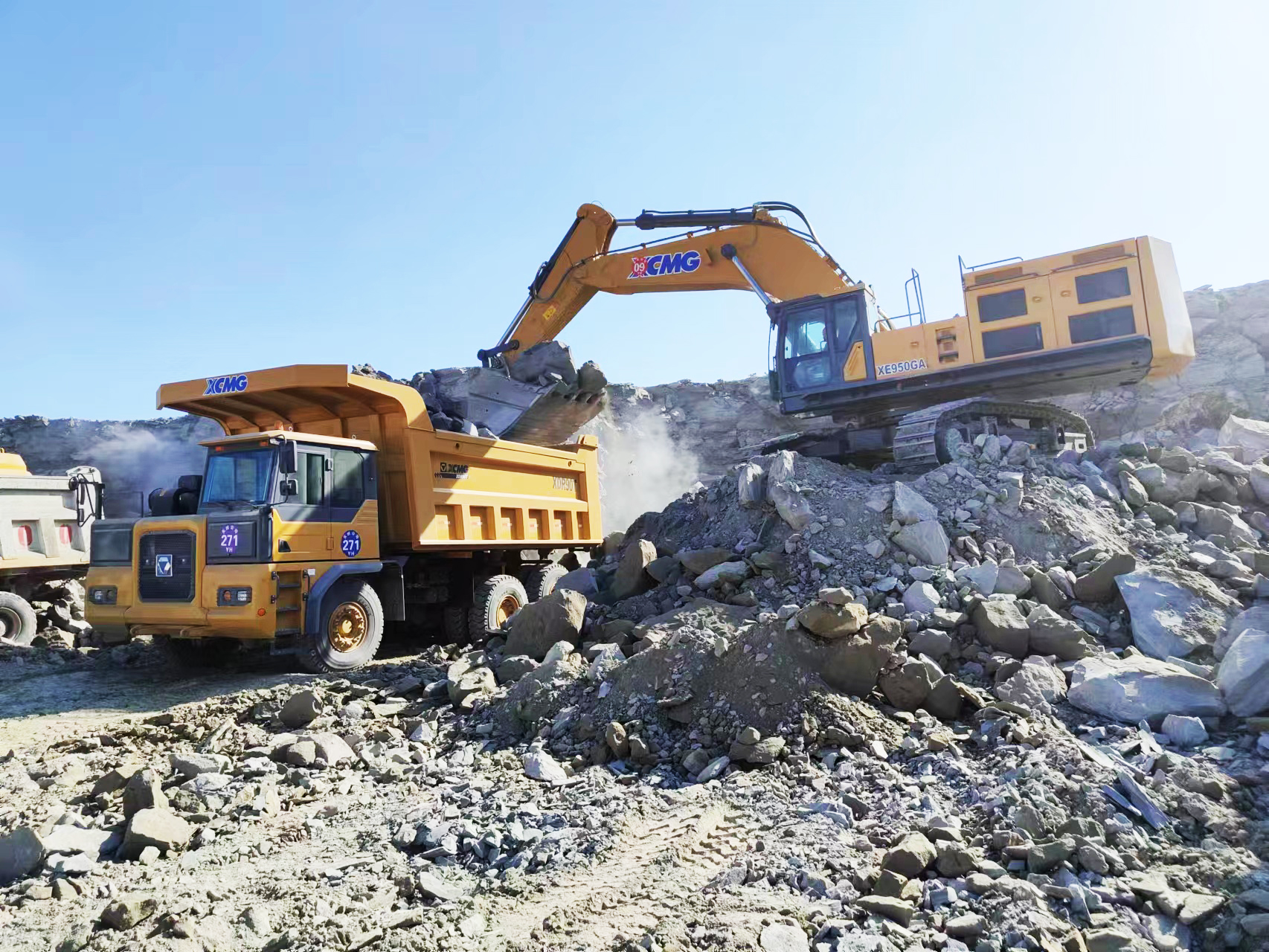 “黃金搭檔”—XE950GA與XDR90完美組合，高效賦能礦山開(kāi)采