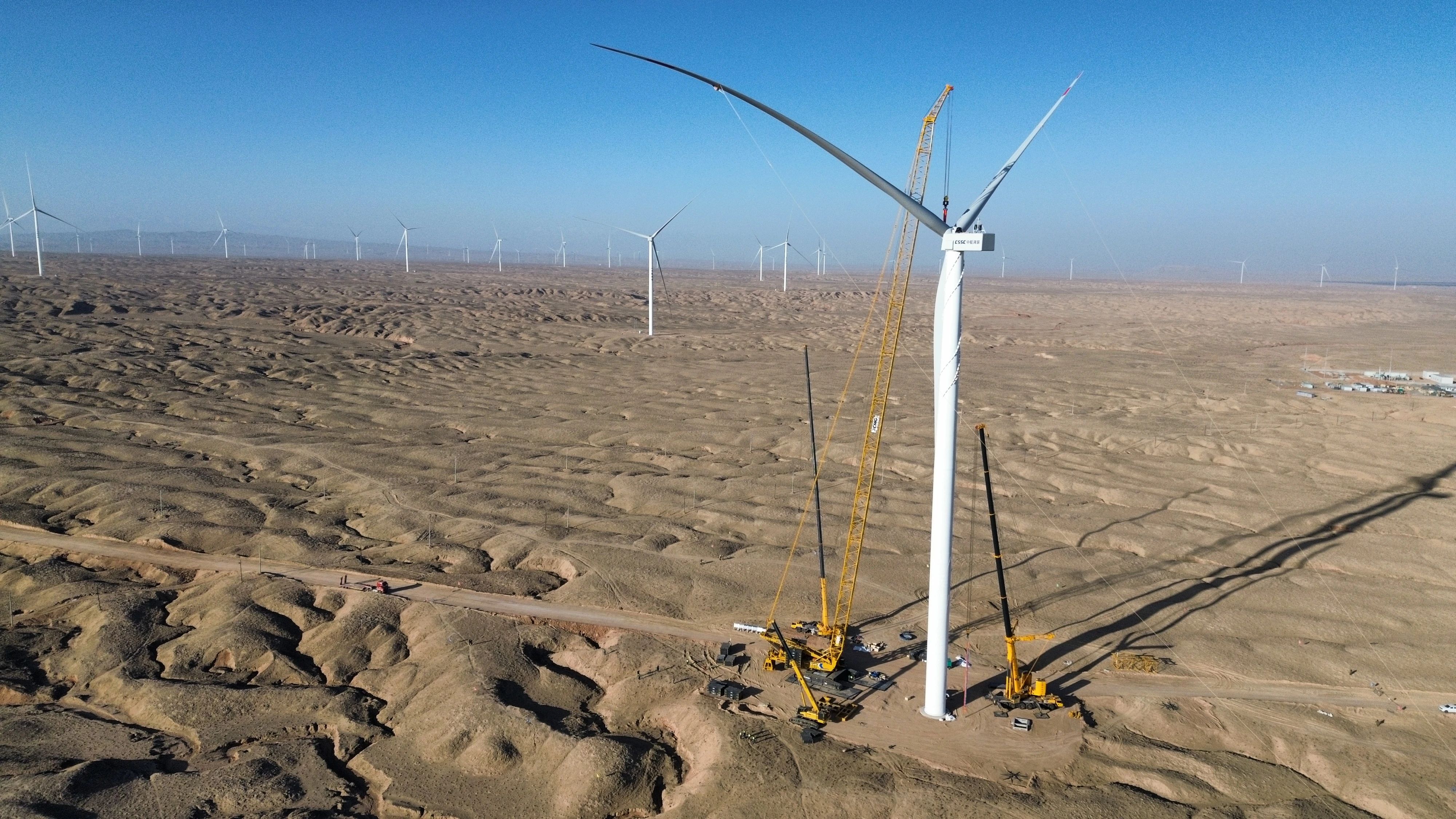 零誤差！XLC18000M助力10萬千瓦風(fēng)力發(fā)電項目首臺風(fēng)機成功吊裝