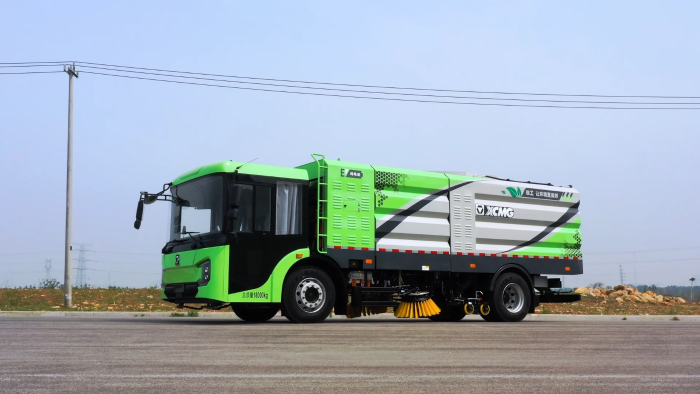 【新品搶先看】高效、舒適、智能全都要？徐工低入口洗掃車給您答案！