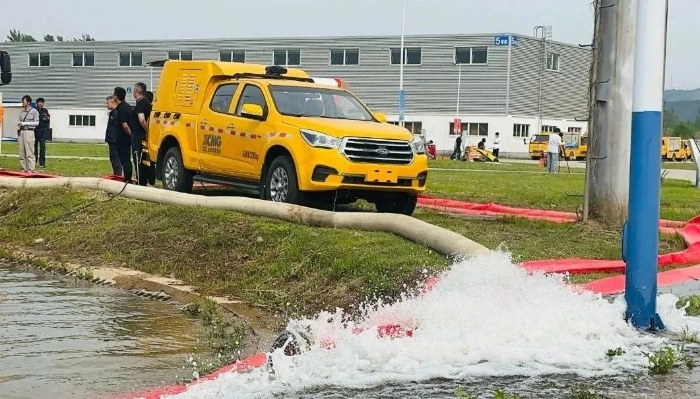 聚焦“大安全大應(yīng)急”，徐工參加防汛搶險(xiǎn)實(shí)戰(zhàn)演練