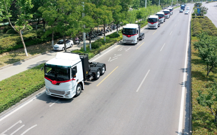 綠潮涌動、“碳”索未來！徐工新能源牽引車助力河南！