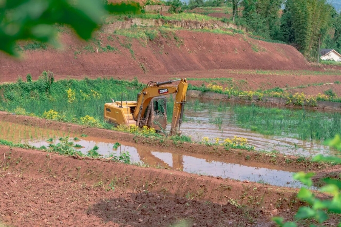 建設(shè)“巴渝糧倉”，徐工挖機(jī)我在行（h&aacute;ng）！