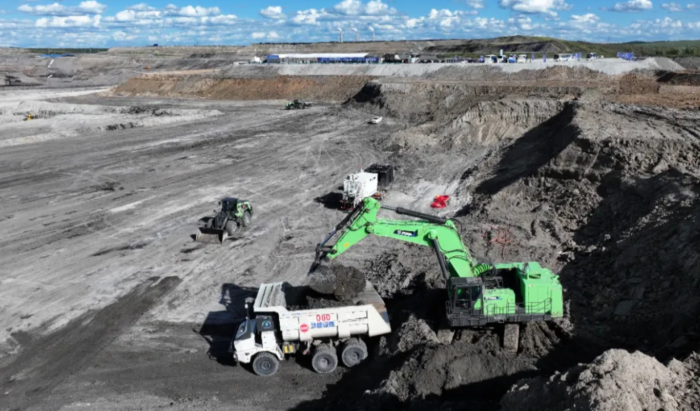 徐工“無(wú)人化施工”解決方案引領(lǐng)礦山變革