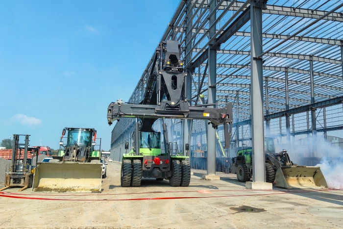 協(xié)同致勝，徐工“綠色艦隊(duì)”開啟多元物流新篇章