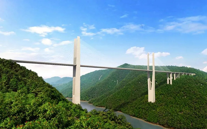 飛虹再起，徐工塔機助建黔東南第一高橋