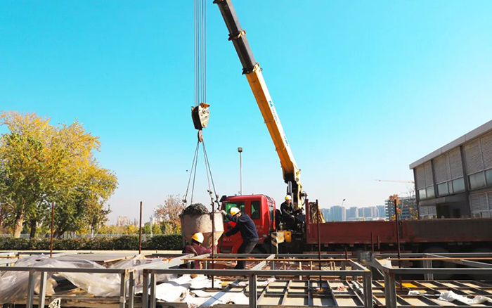 高效安全雙 buff！徐工隨車吊助力混凝土施工