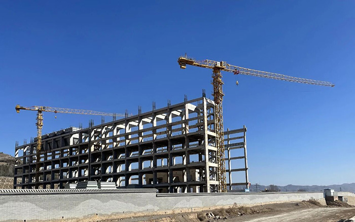 助力雙碳  徐工塔機(jī)賦能低熱值煤發(fā)電項(xiàng)目