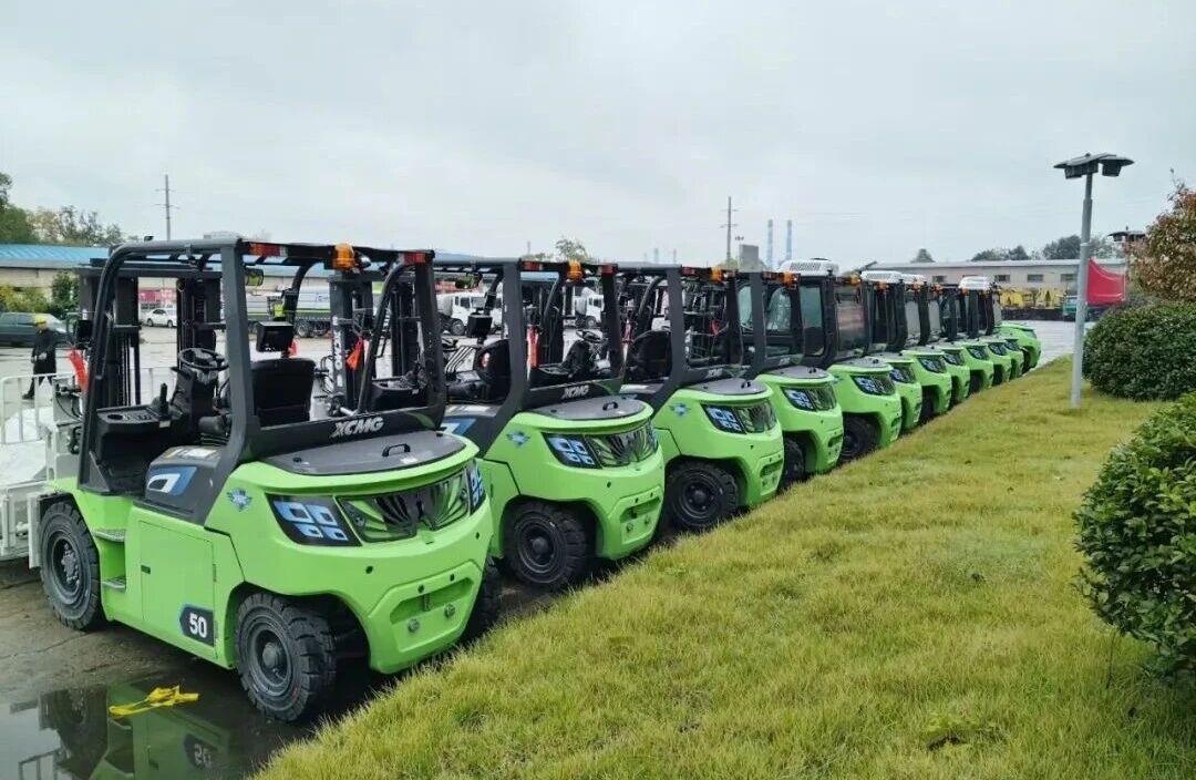 徐工孔雀大噸位叉車，“上崗”湖南鋼鐵廠