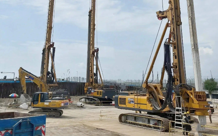 提前15天完工！ 徐工旋挖鉆機(jī)提速中東度假村樁基施工